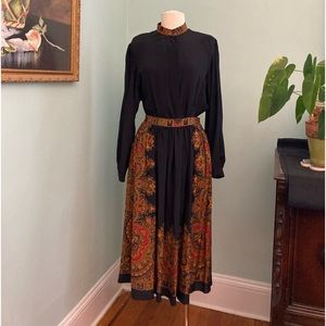 Saks Fifth Ave silk top and matching skirt, size 12